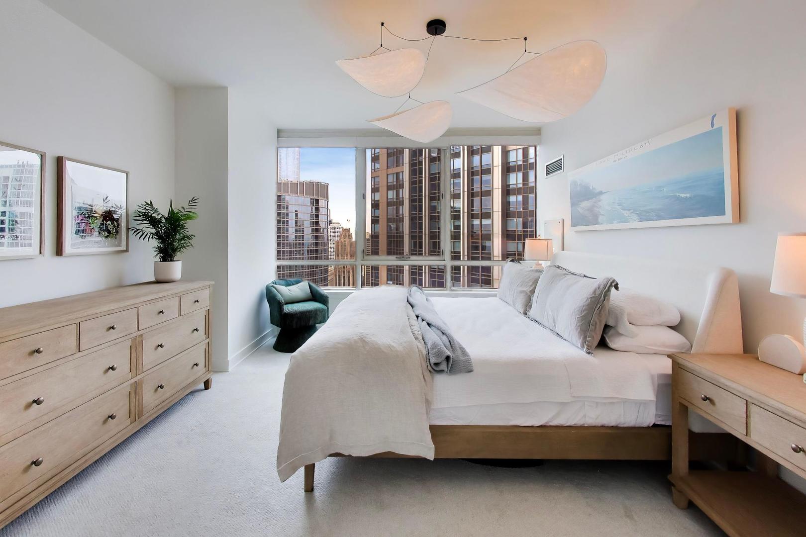 505 N Mcclurg Court Unit: 4505