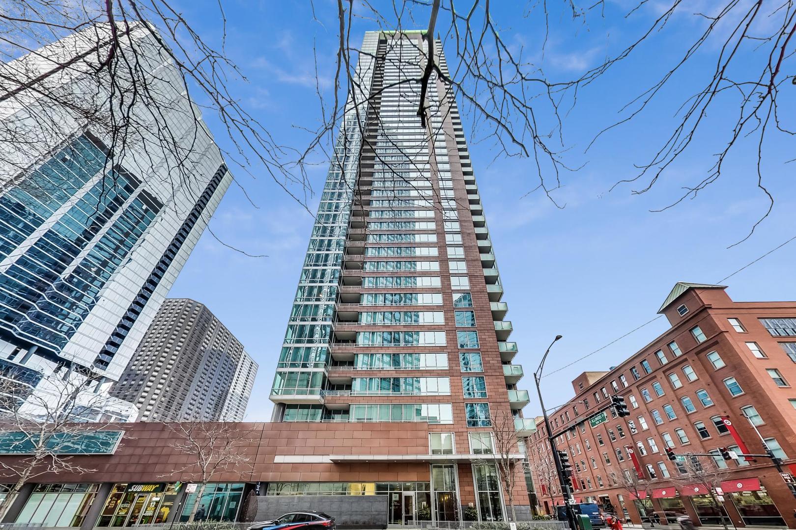 505 N Mcclurg Court Unit: 4505