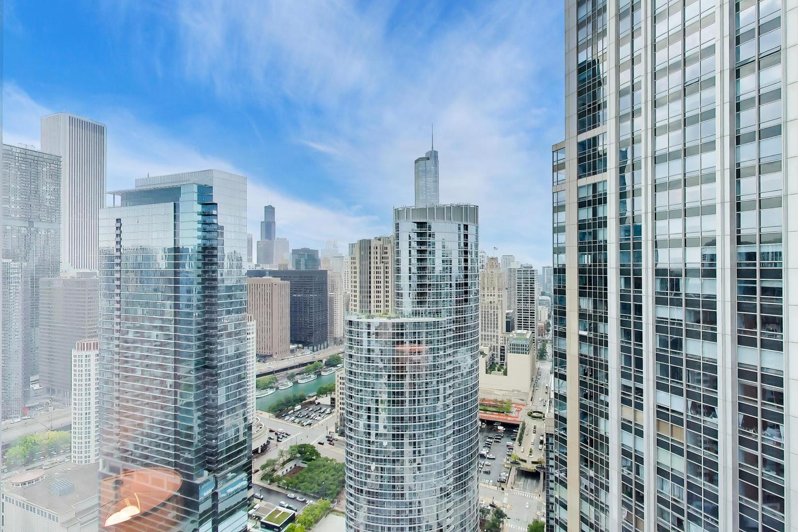 505 N Mcclurg Court Unit: 4505