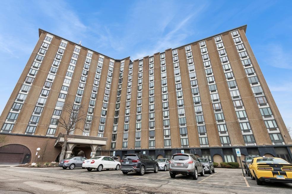 1 Renaissance Place Unit: 910