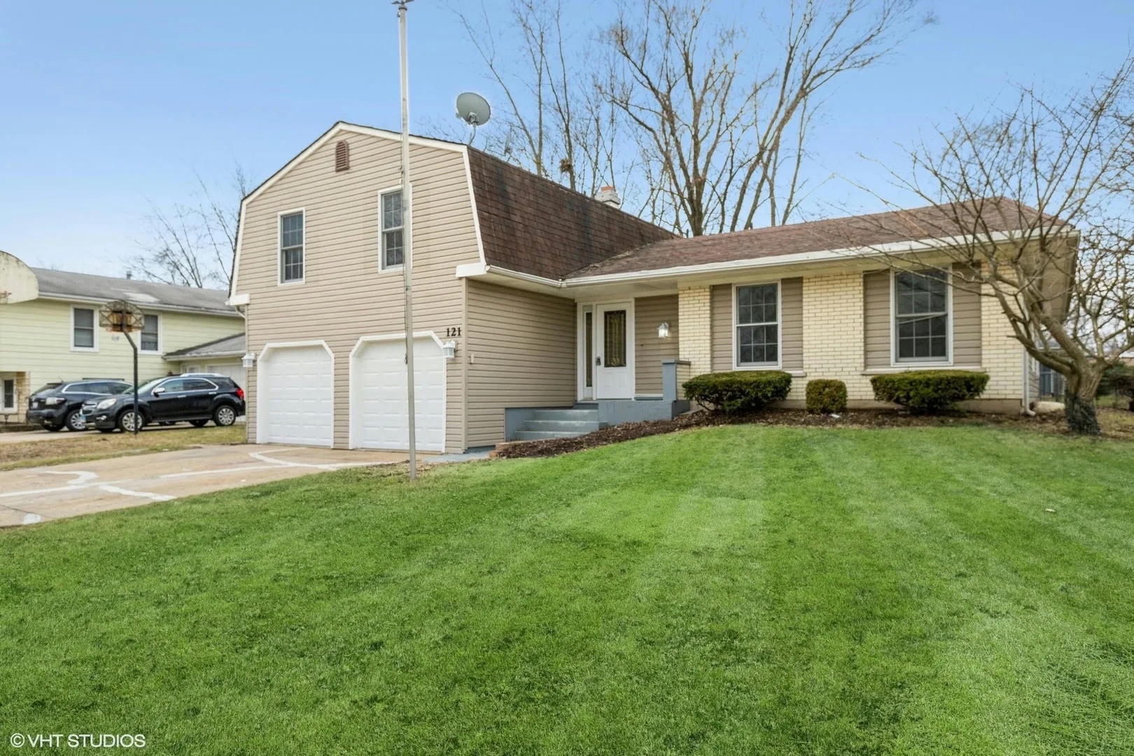 121 Richmond Drive