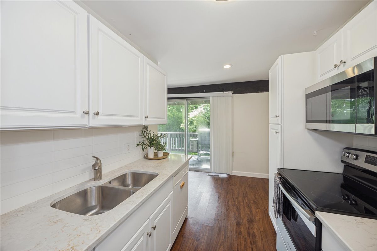 1607 Maple Terrace Unit: 2C