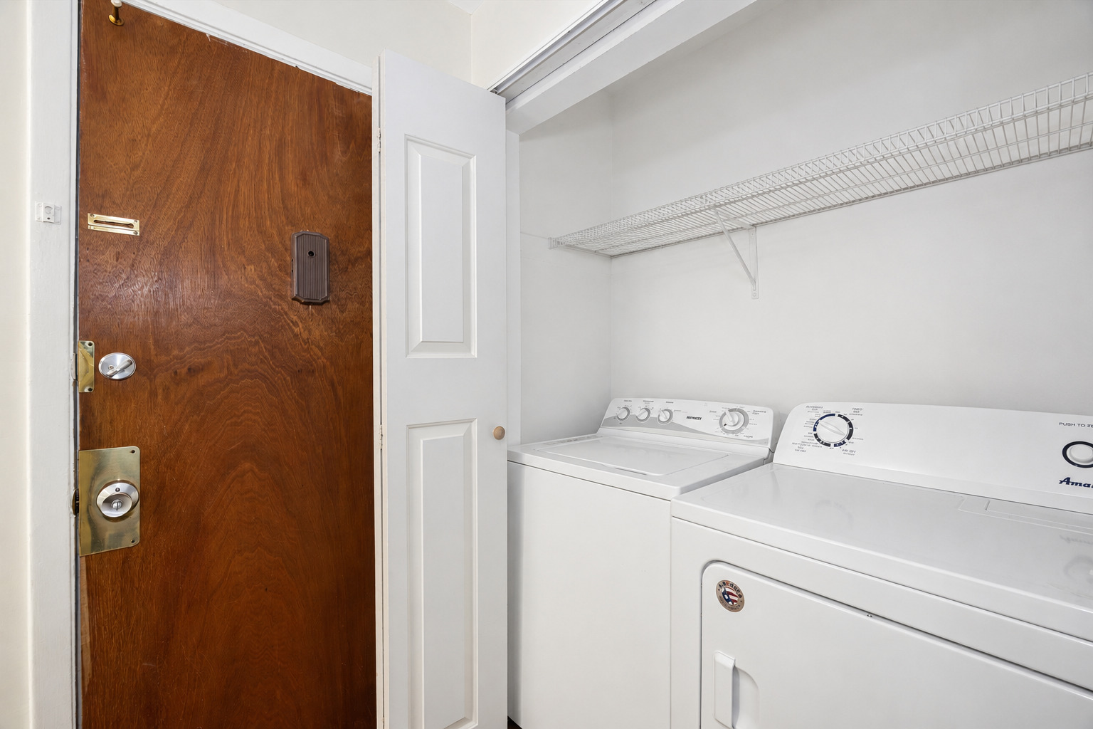 1607 Maple Terrace Unit: 2C