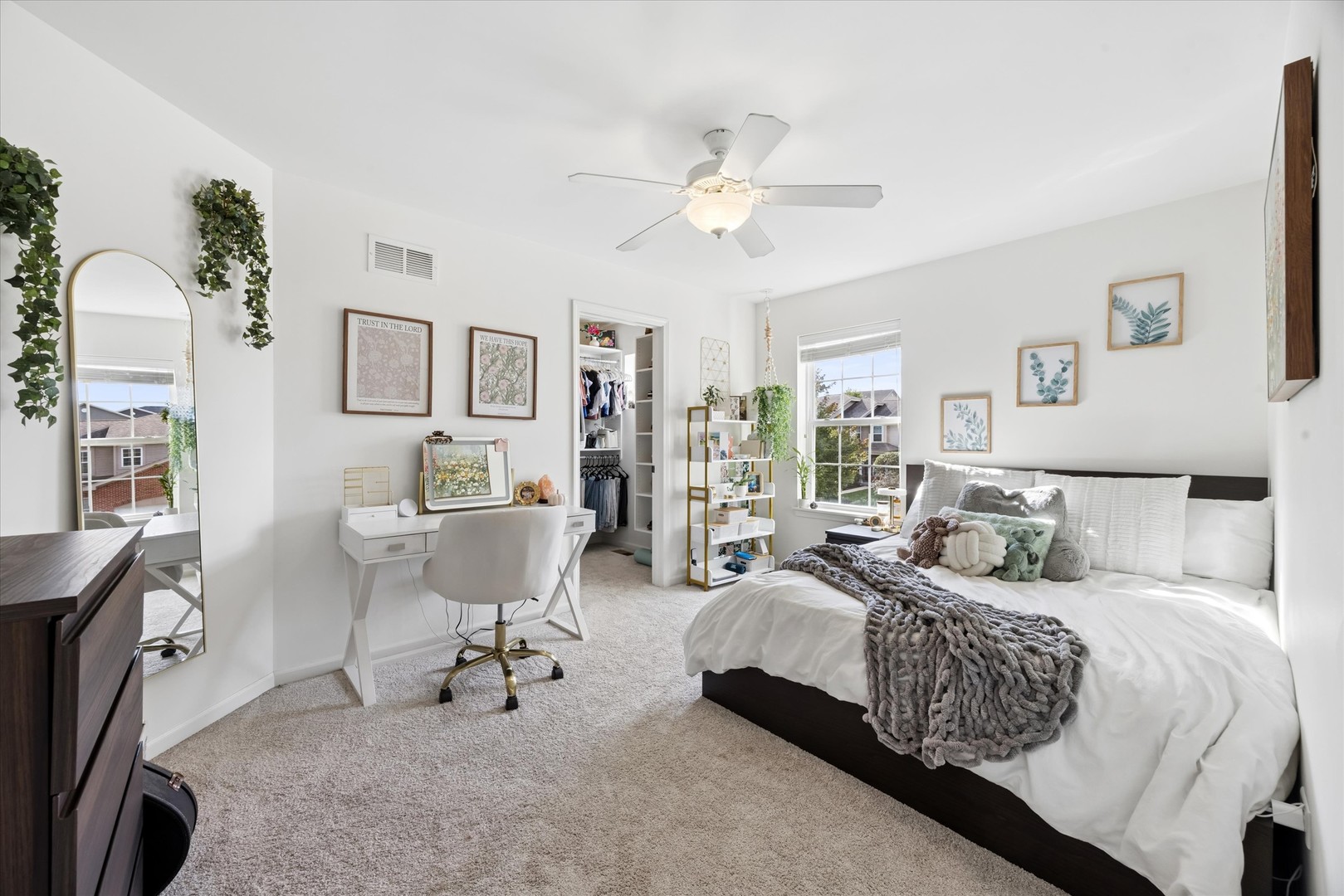 2532 Cedar Hill Lane