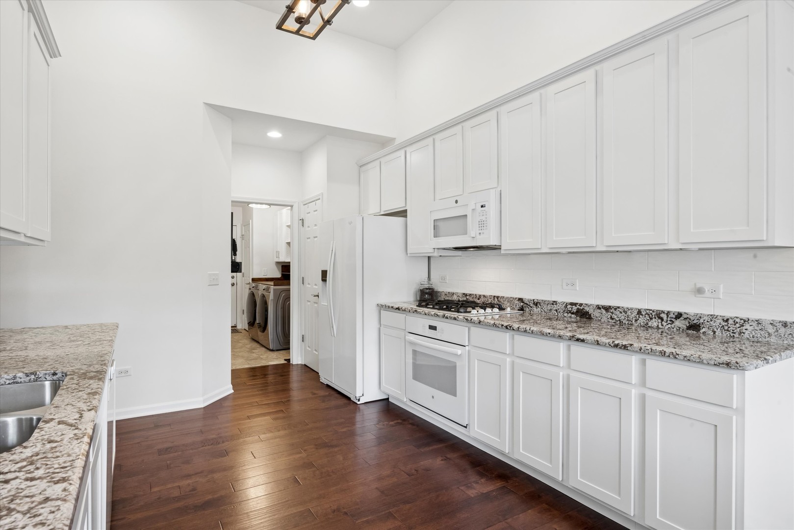 2532 Cedar Hill Lane