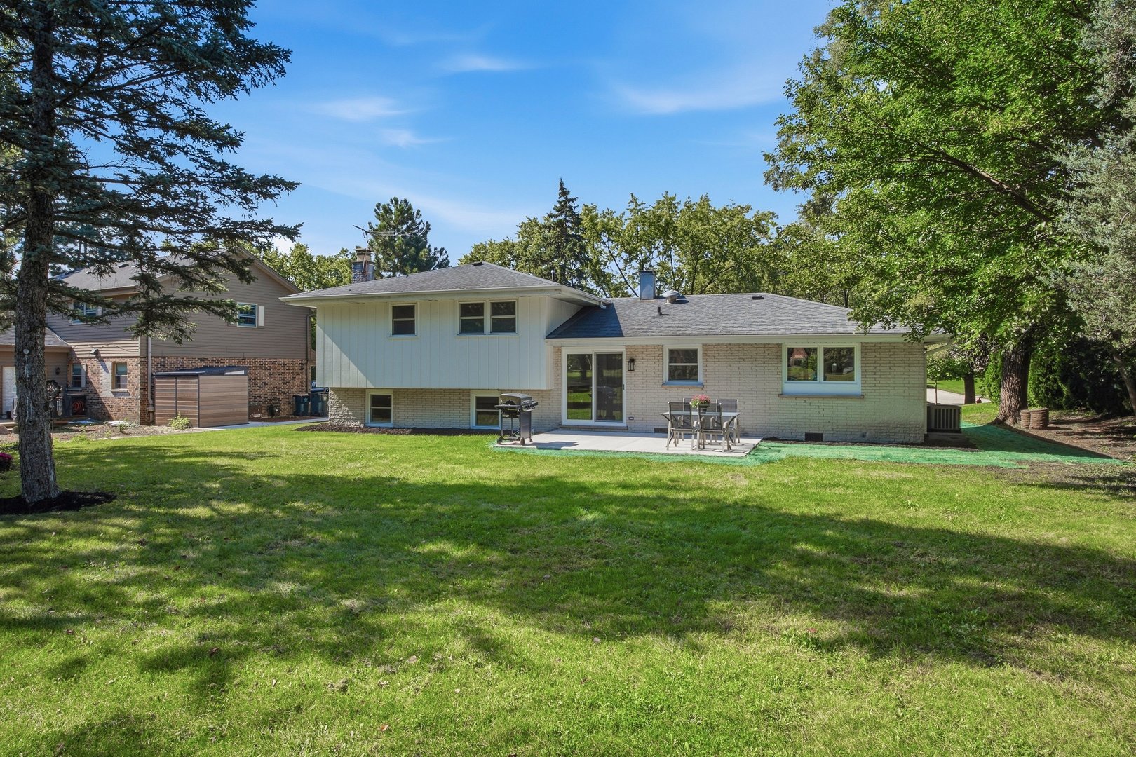 8009 Winter Circle