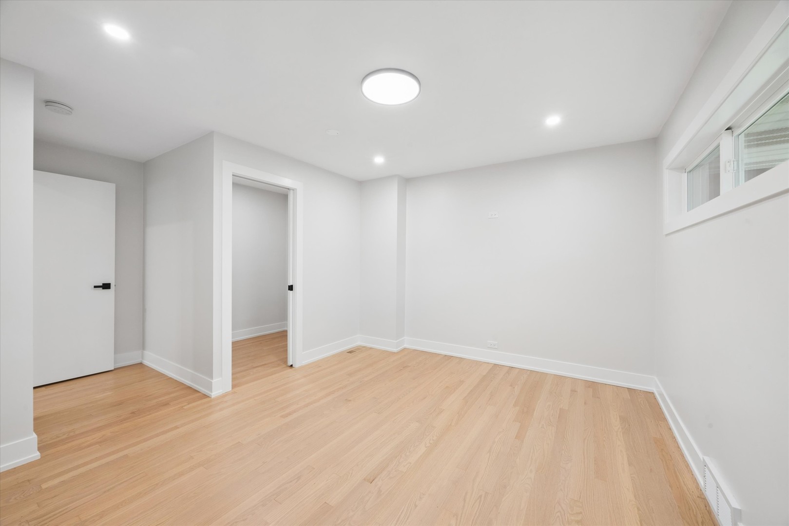 1425 Stonegate Road