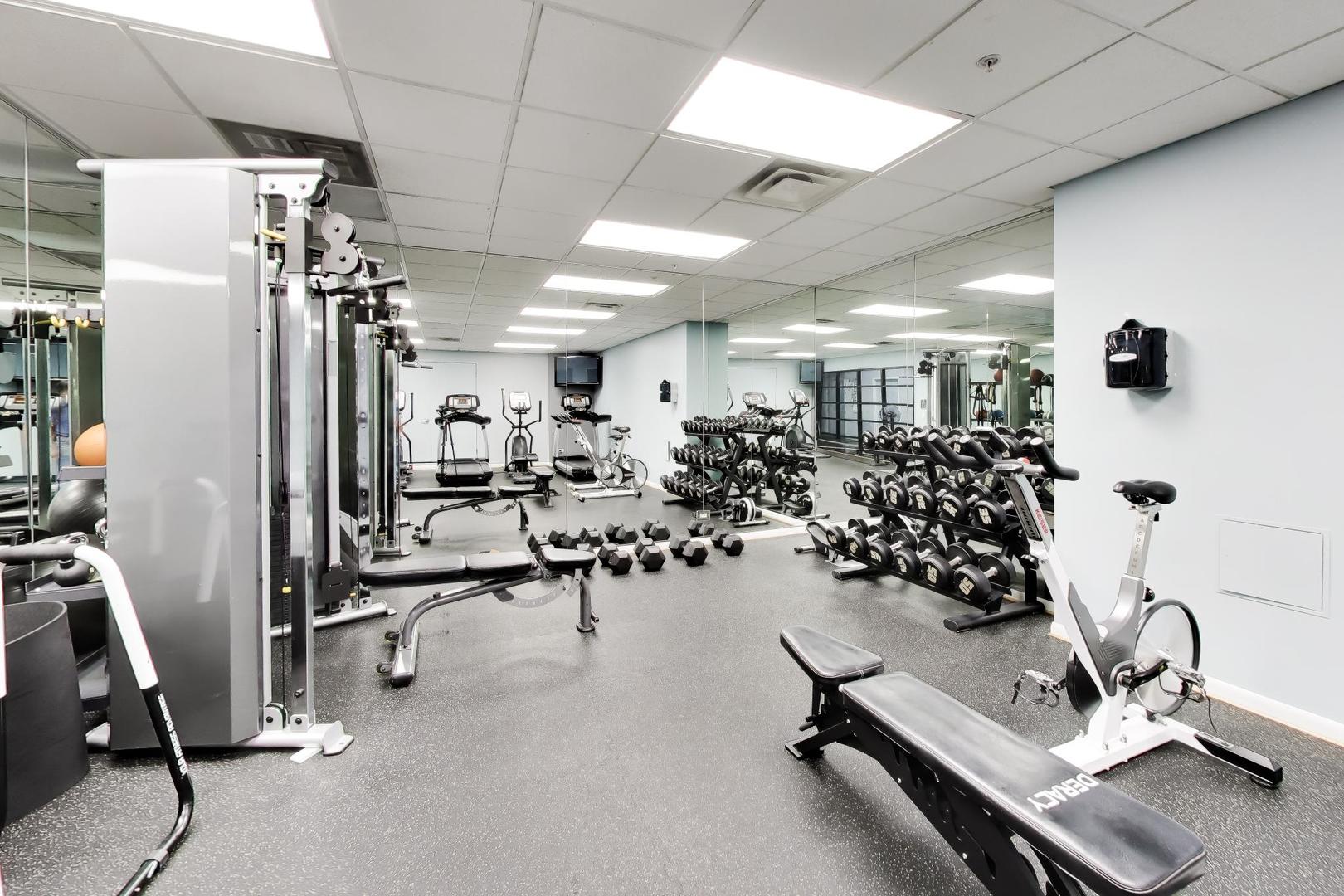 1200 W Monroe Street Unit: 603