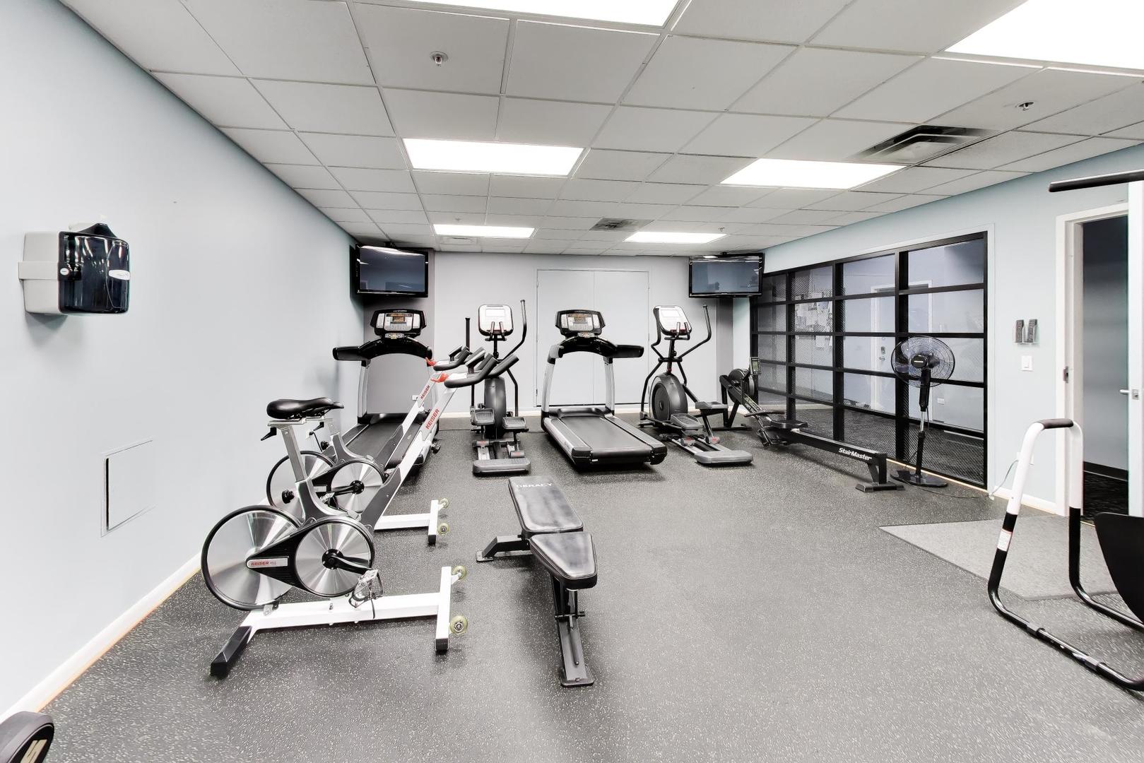 1200 W Monroe Street Unit: 603
