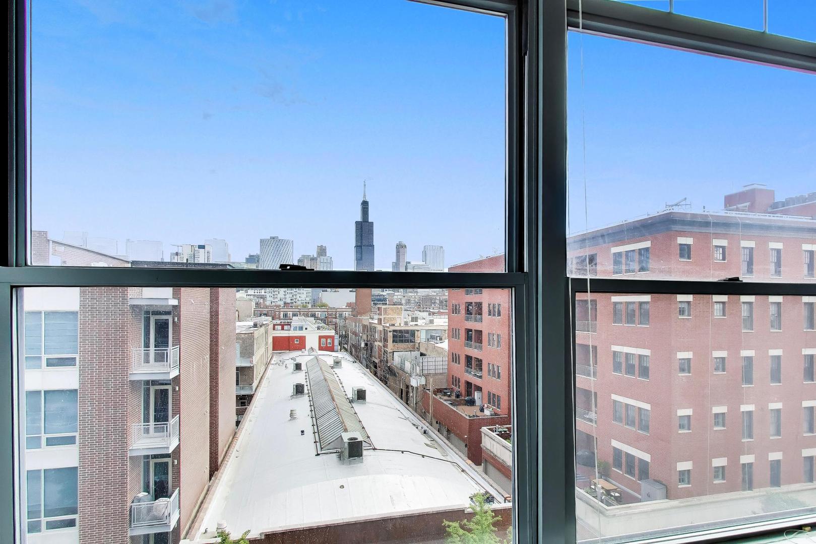 1200 W Monroe Street Unit: 603