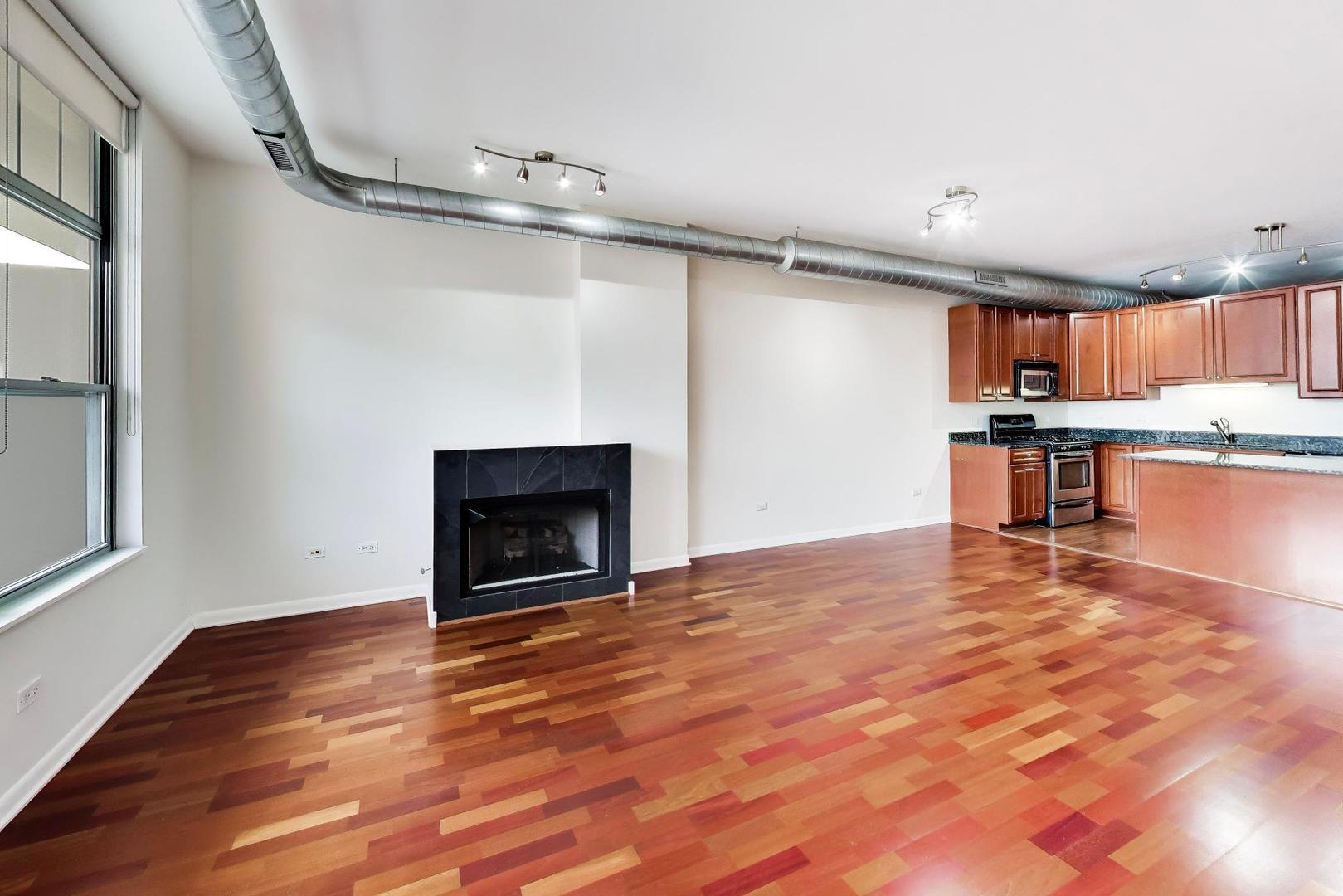 1200 W Monroe Street Unit: 603