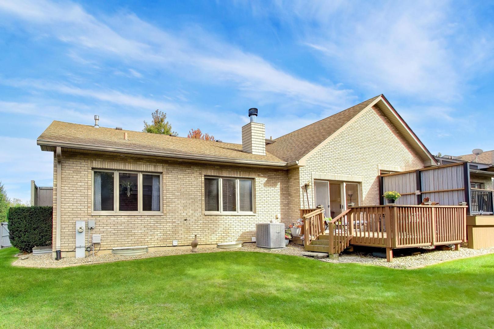 11S352 Deer Trail Court