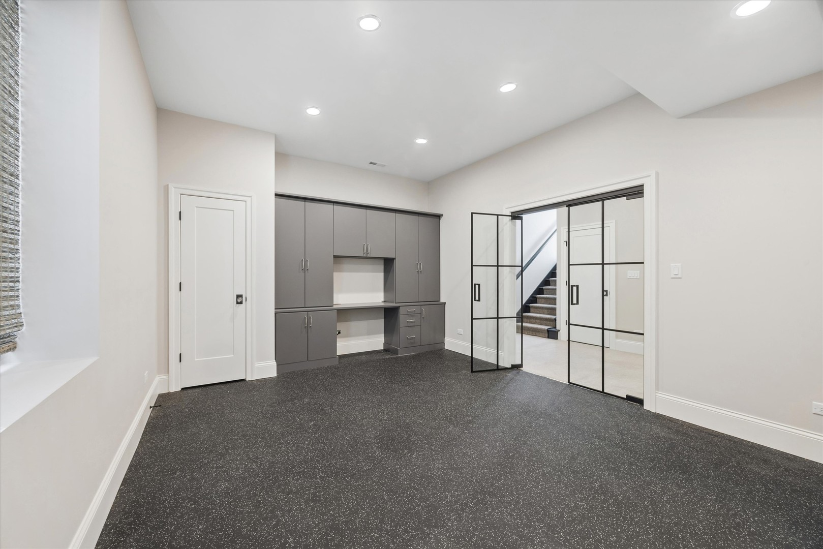 17 Ulm Place