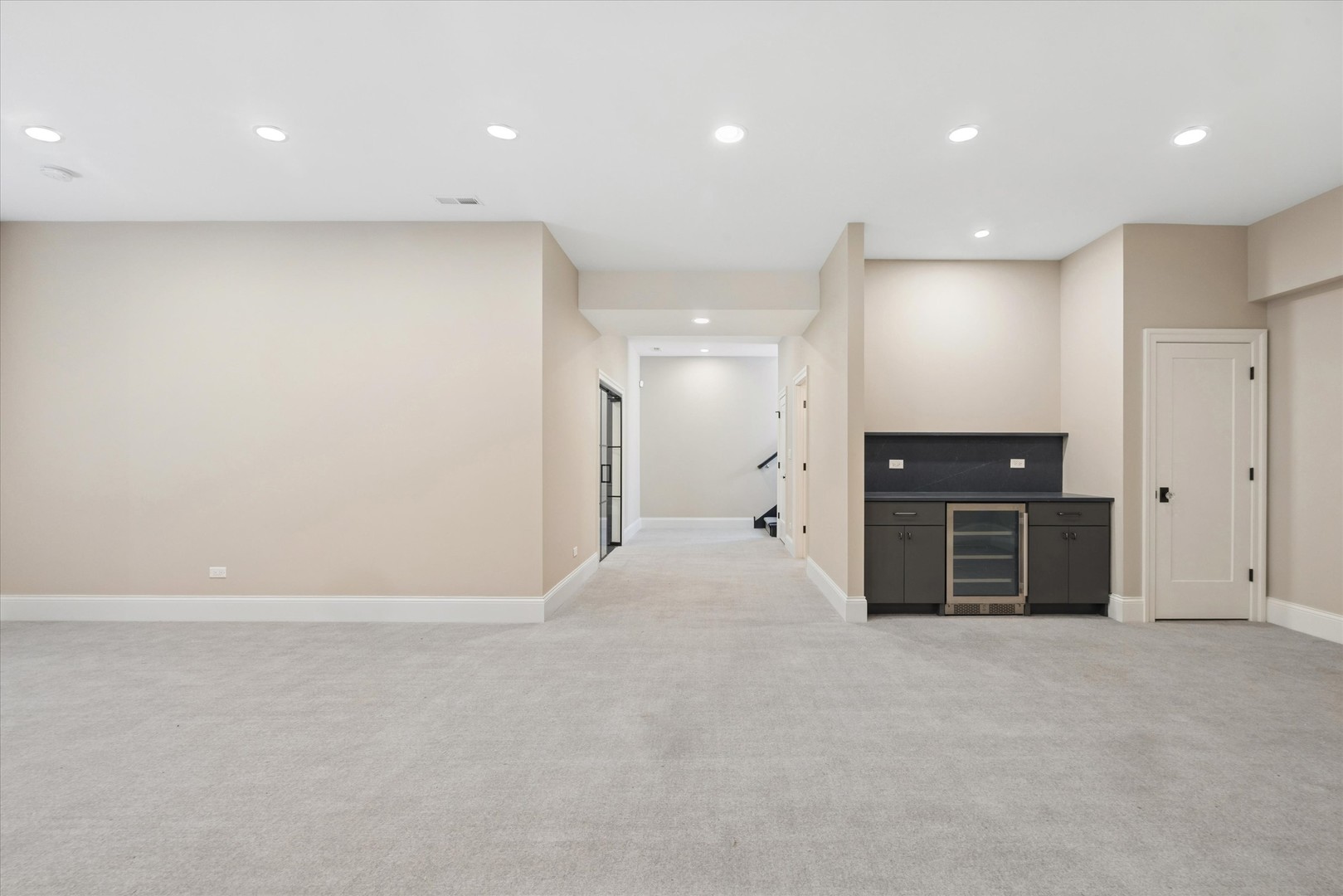 17 Ulm Place