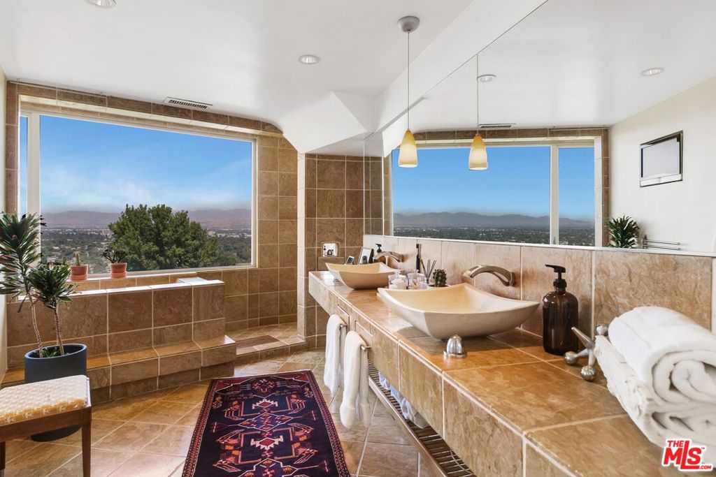 3601 Berry Drive