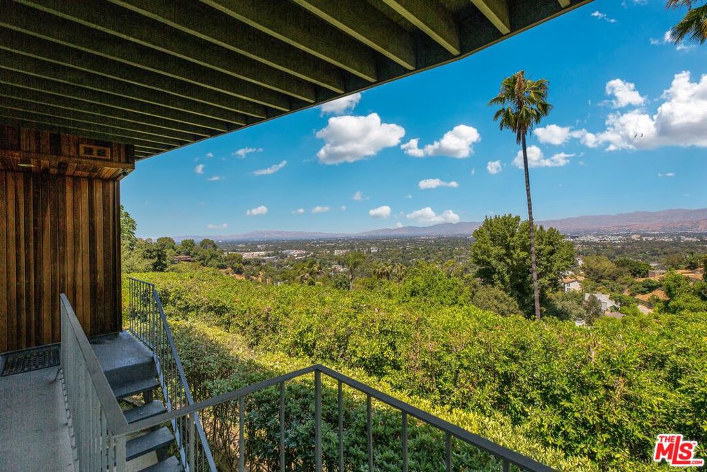 3601 Berry Drive