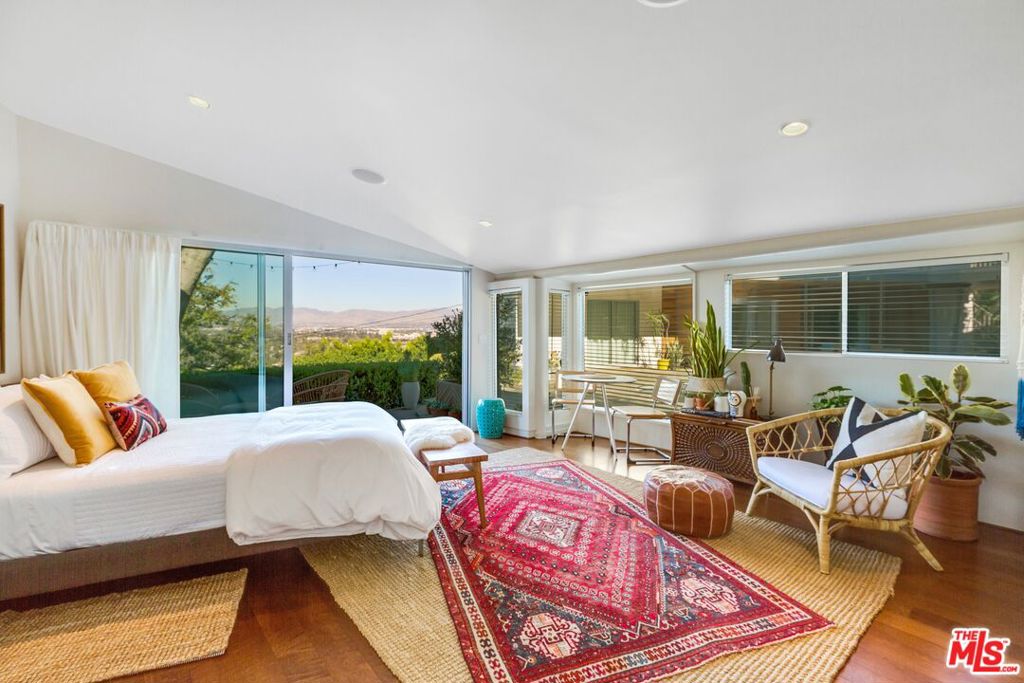 3601 Berry Drive
