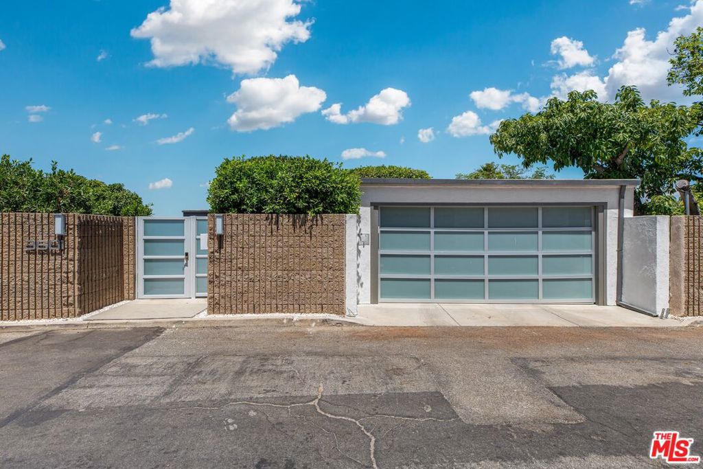 3601 Berry Drive