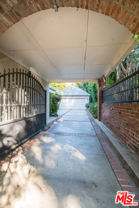 4638 Arcola Avenue