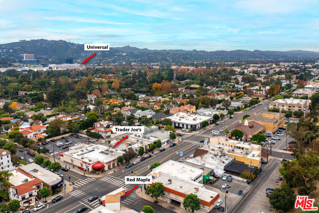 2924 W Riverside Drive