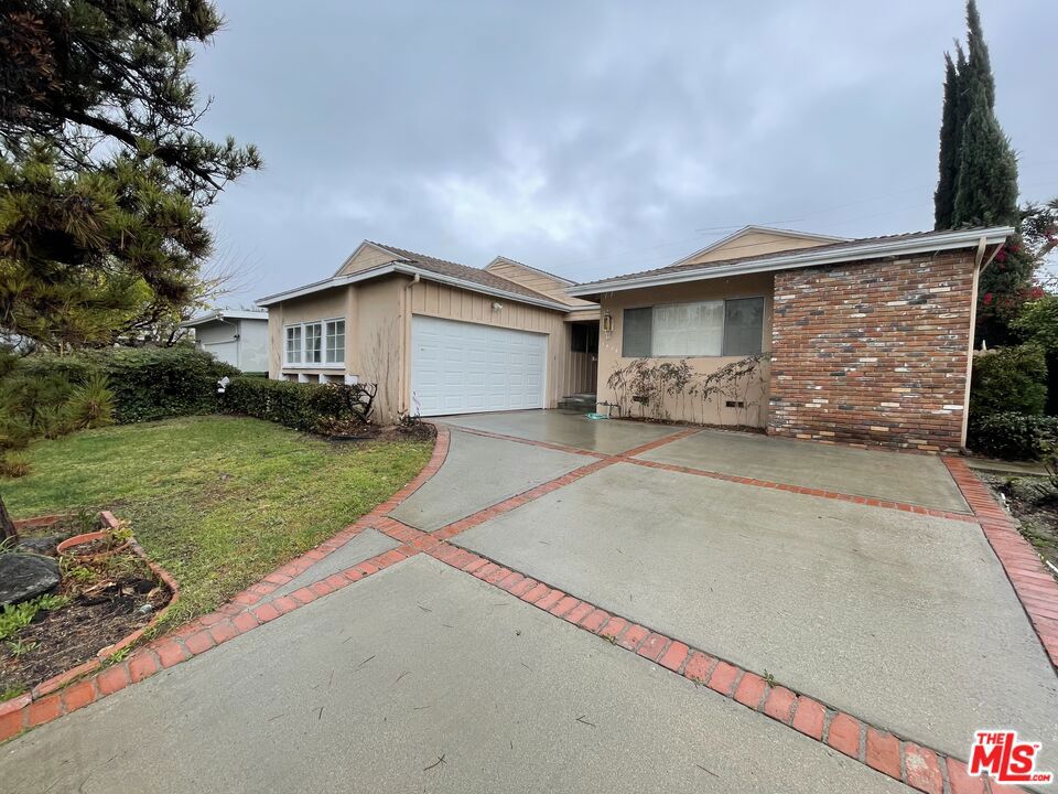5938 Babbitt Avenue