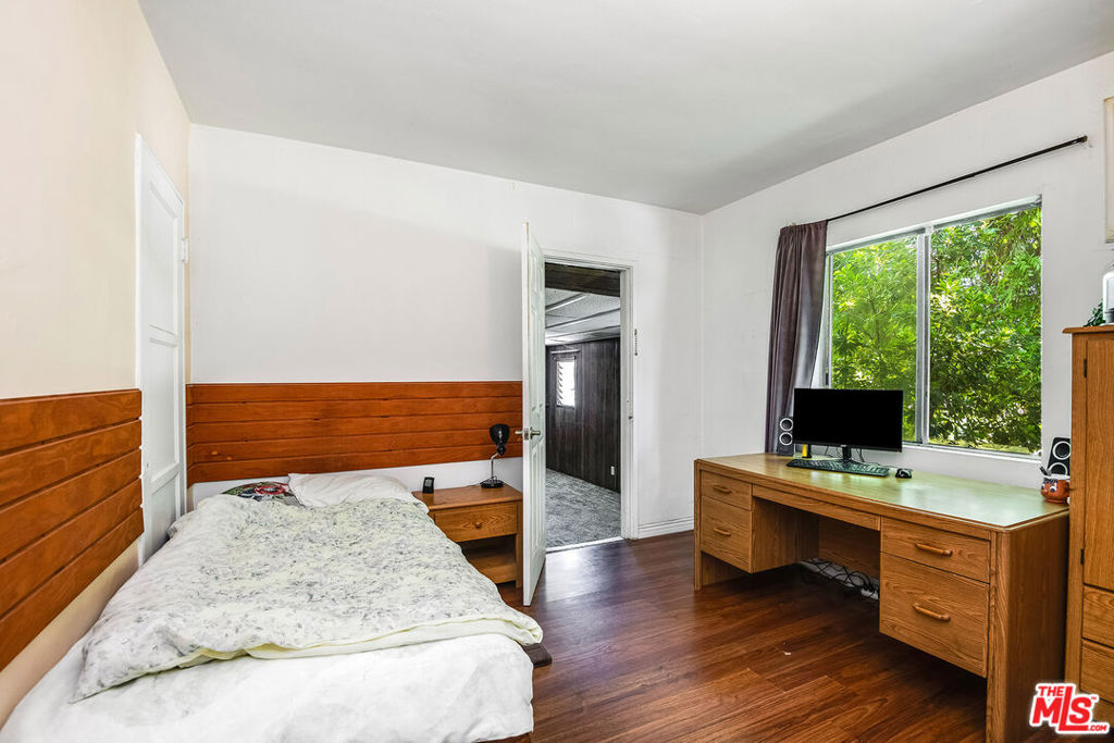 1311 N Ontario Street