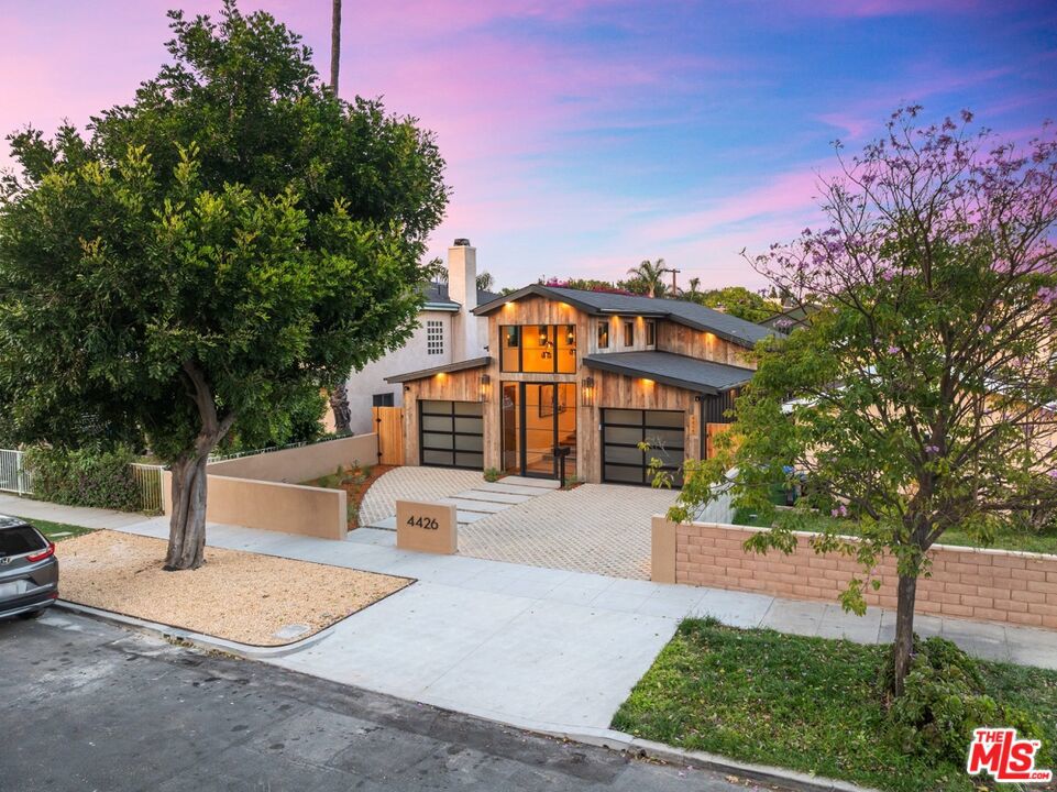4426 Saint Clair Avenue