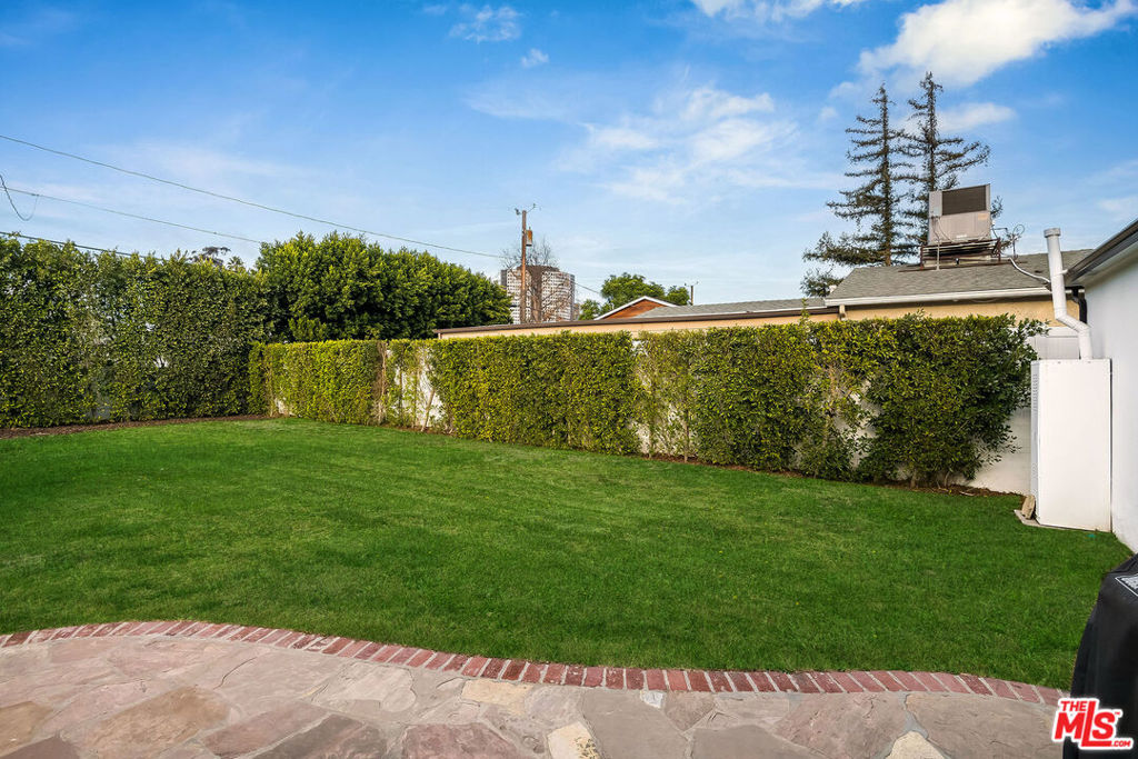 4227 Warner Boulevard