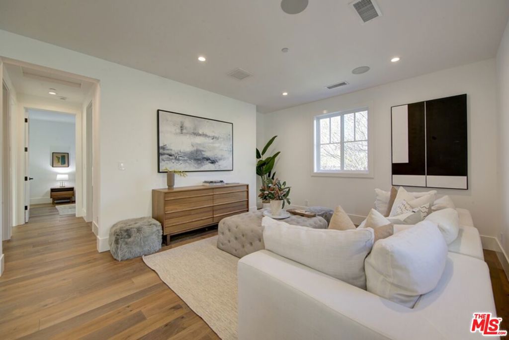 10810 Valley Spring Lane