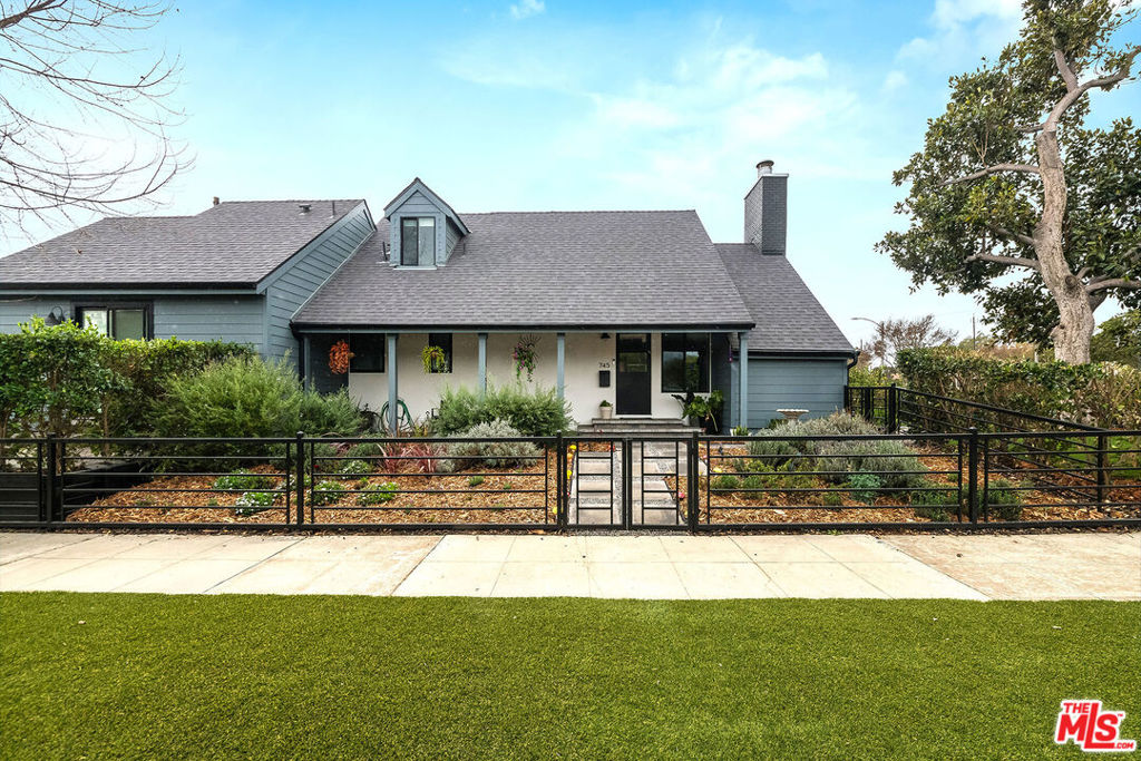 745 N Reese Place