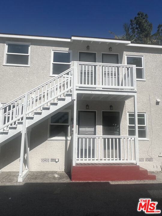 4127 W Toluca Lake Avenue