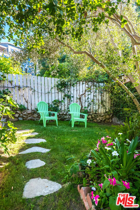 11812 Sunshine Terrace