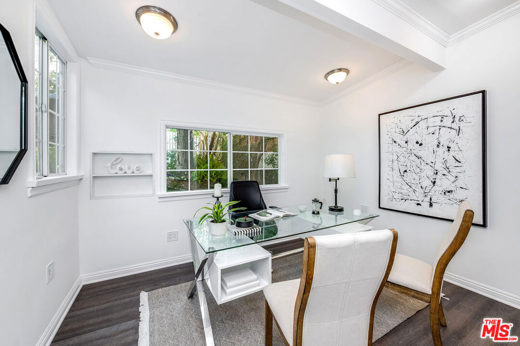 11812 Sunshine Terrace
