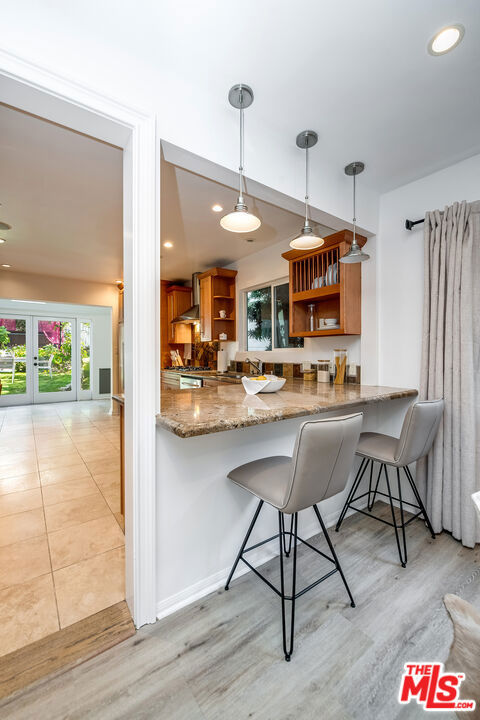 11812 Sunshine Terrace