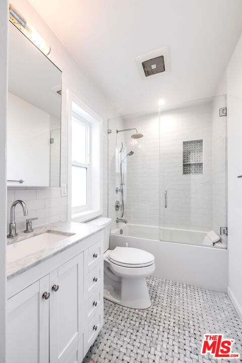 1100 N Ontario Street
