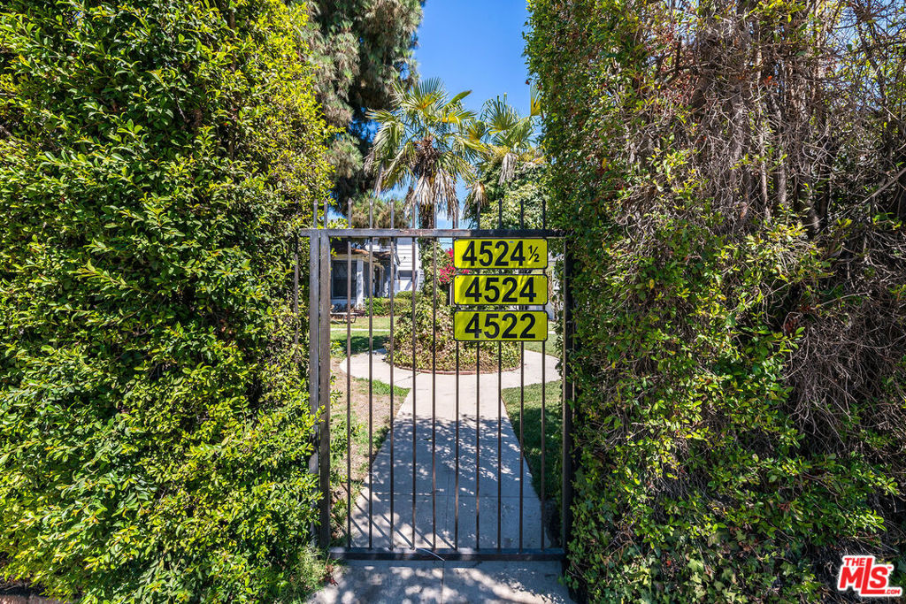 4522 Laurel Canyon Boulevard