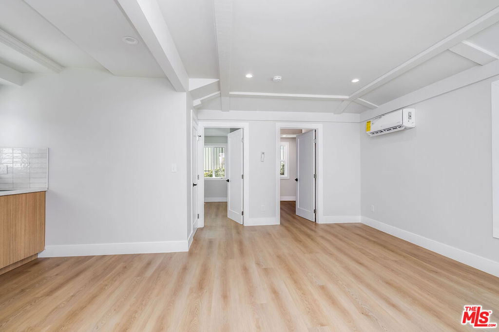 4524 Laurel Canyon Boulevard