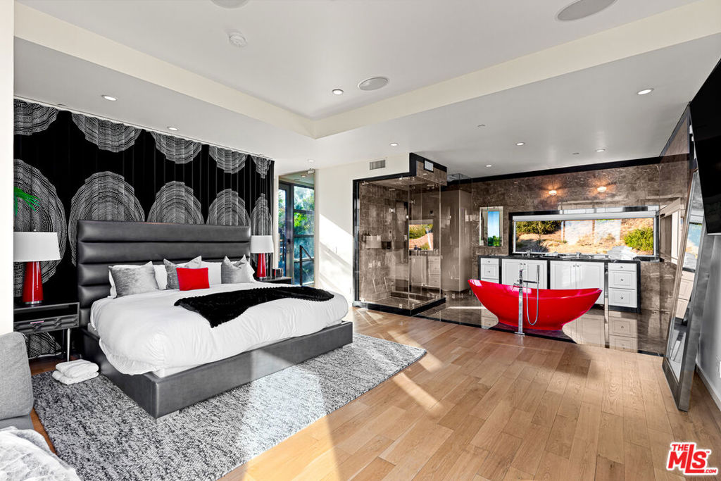 2738 Rinconia Drive