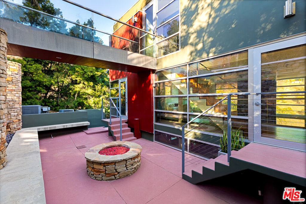 2738 Rinconia Drive