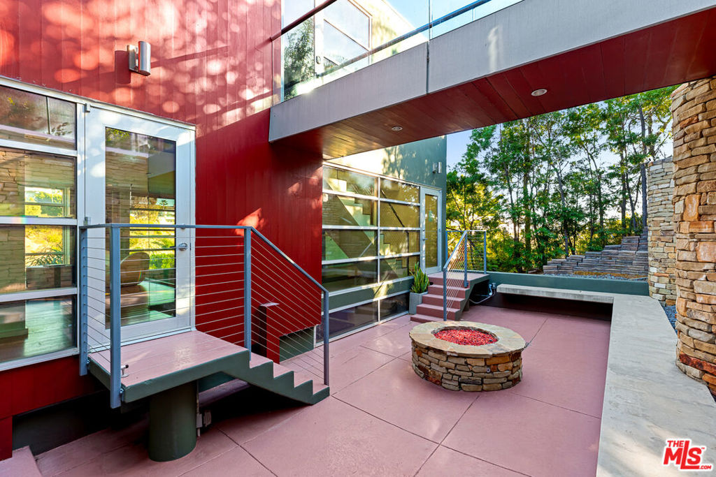 2738 Rinconia Drive