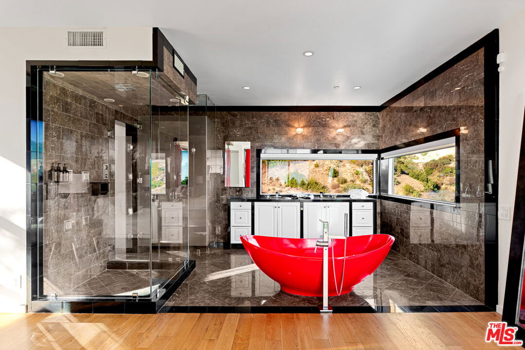 2738 Rinconia Drive