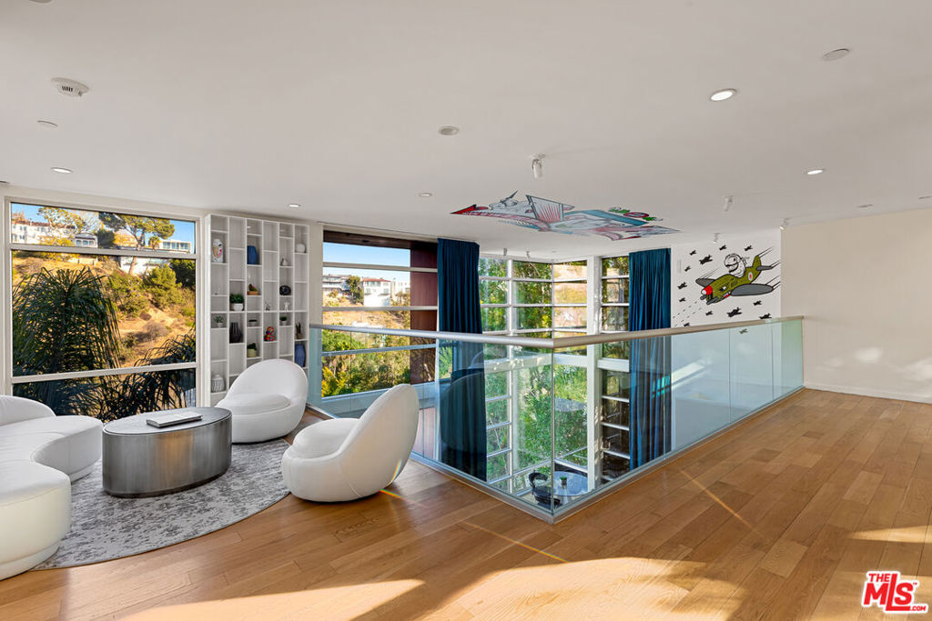 2738 Rinconia Drive