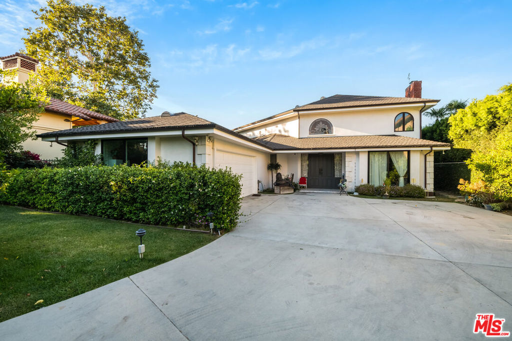 10061 Valley Spring Lane