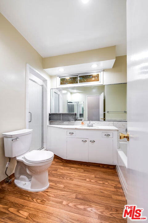 10435 Whipple Street