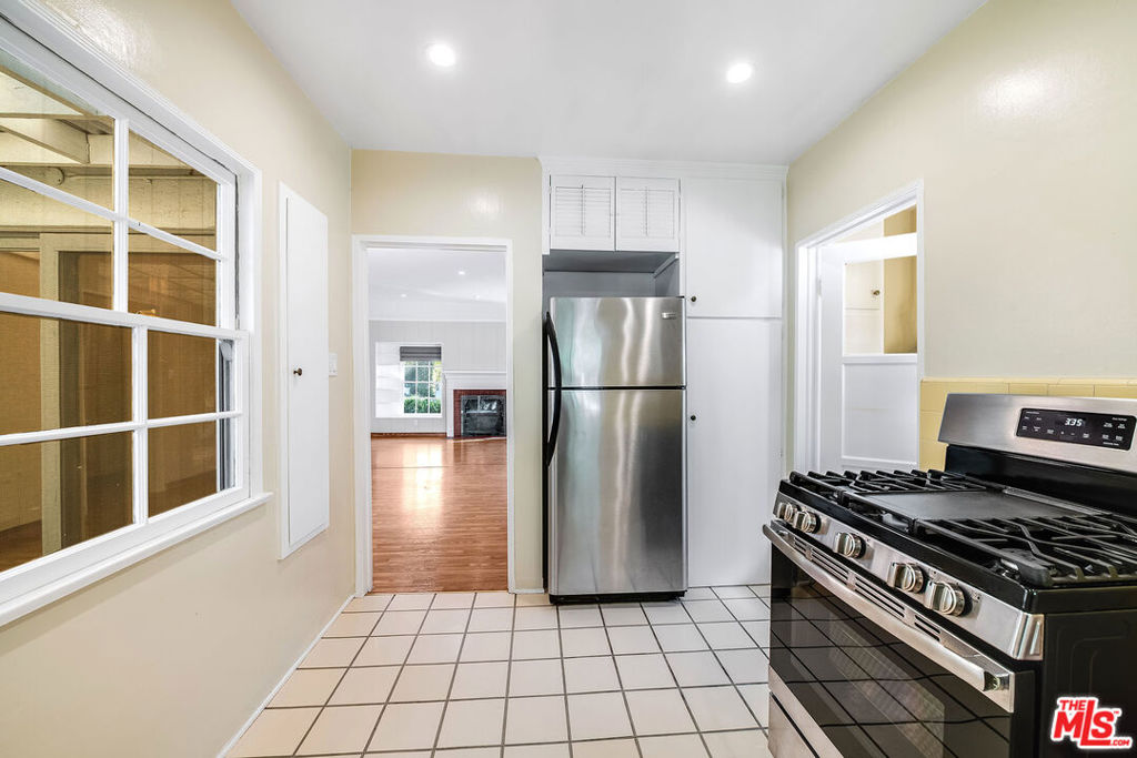 10435 Whipple Street