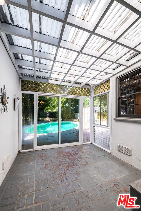 10435 Whipple Street