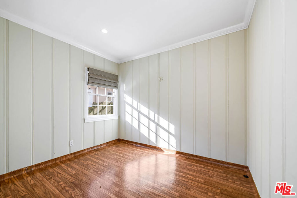 10435 Whipple Street