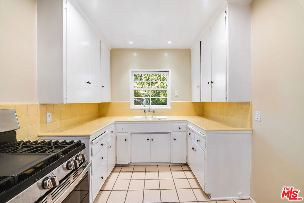 10435 Whipple Street