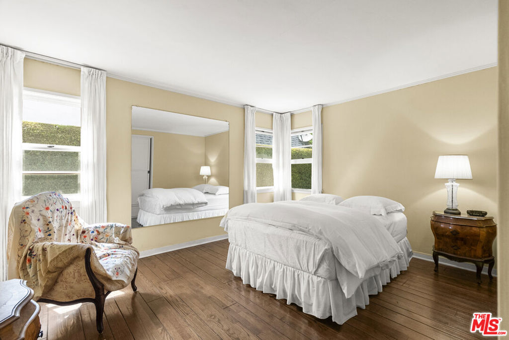 10941 Peach Grove Street