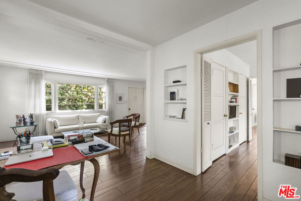 10941 Peach Grove Street